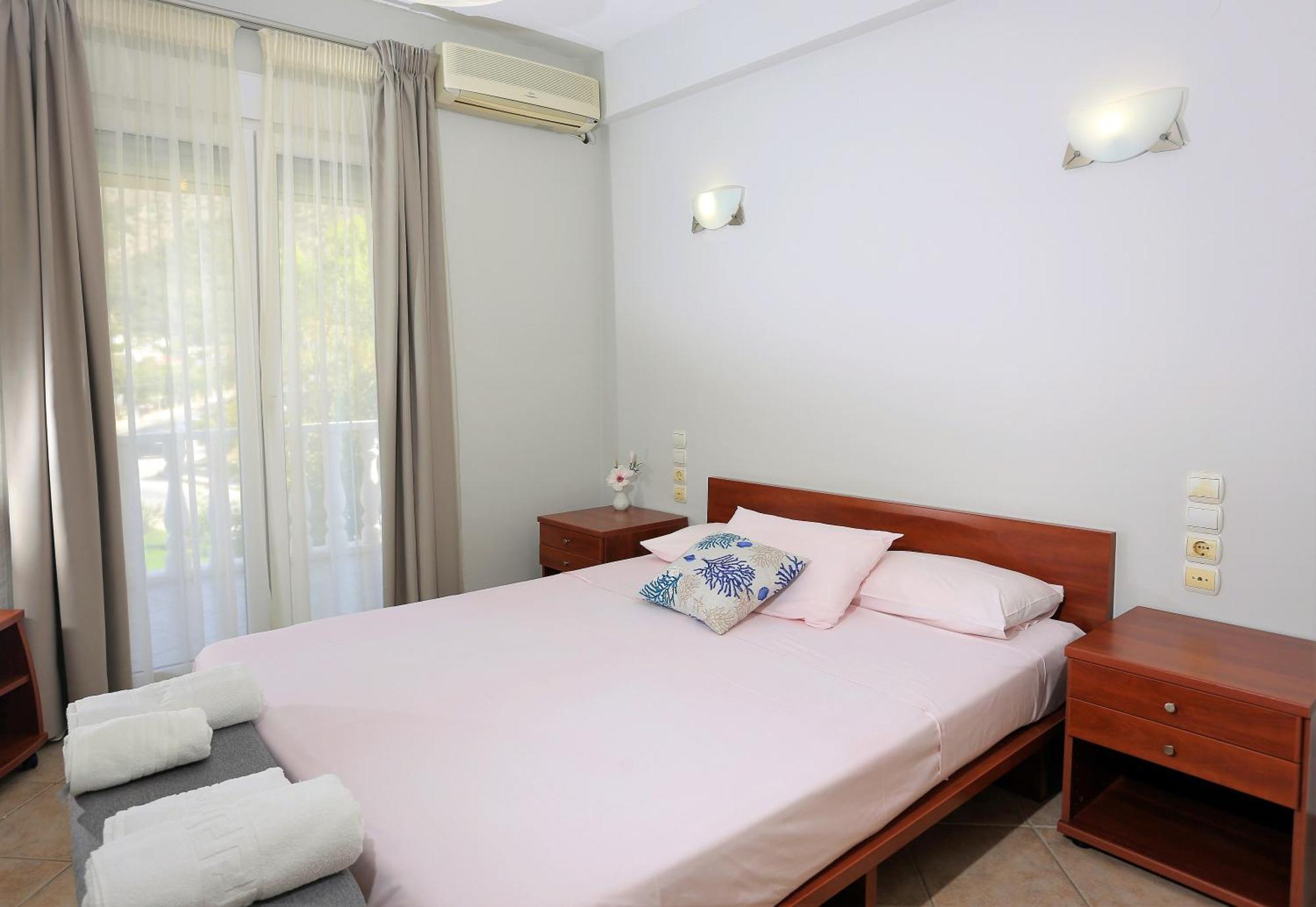 Chrispy Apartments Sivota  Room photo